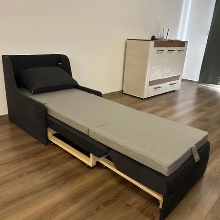 Apartment Relaxing In Shartrez *