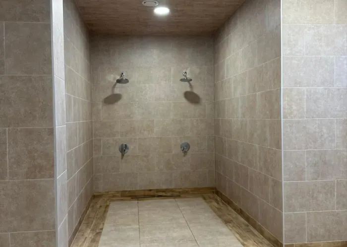 Relaxing In Shartrez Daire *