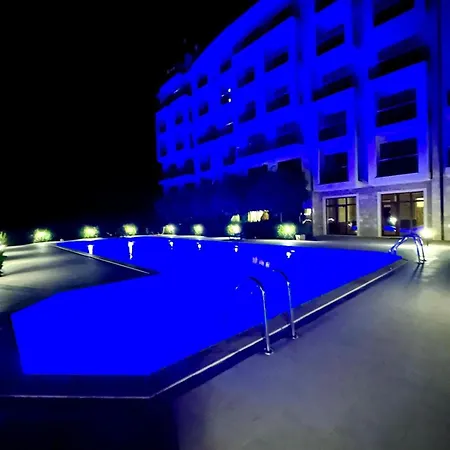 Relaxing In Shartrez Lejlighed