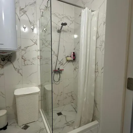 Relaxing In Shartrez Shkorpilovtsi